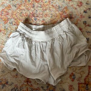 Lululemon hotty hot short size 4